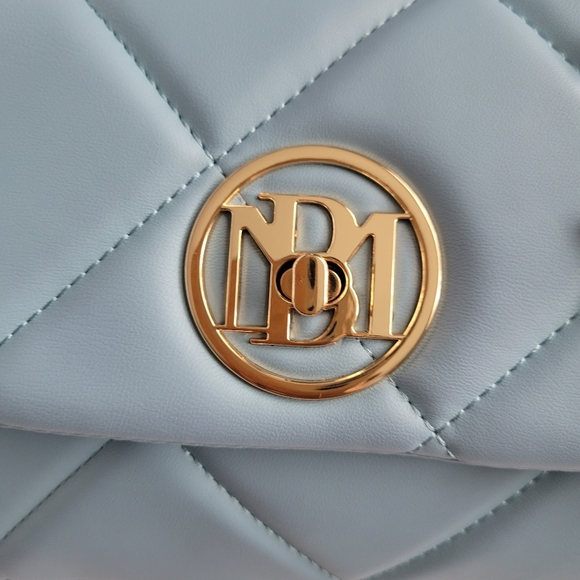 Badgley Mischka Spring Blue Vegan Leather Small Quilted bag - Picture 8 of 8